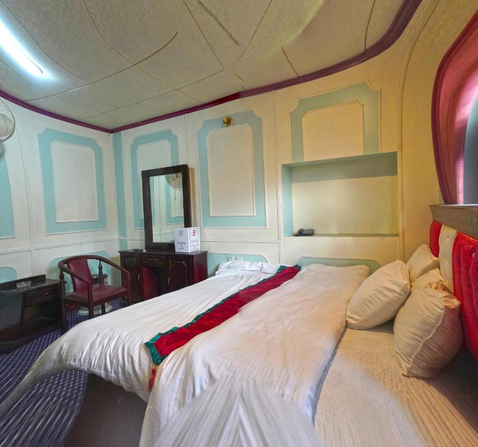 Hotel Dewanekhas Скарду Экстерьер фото