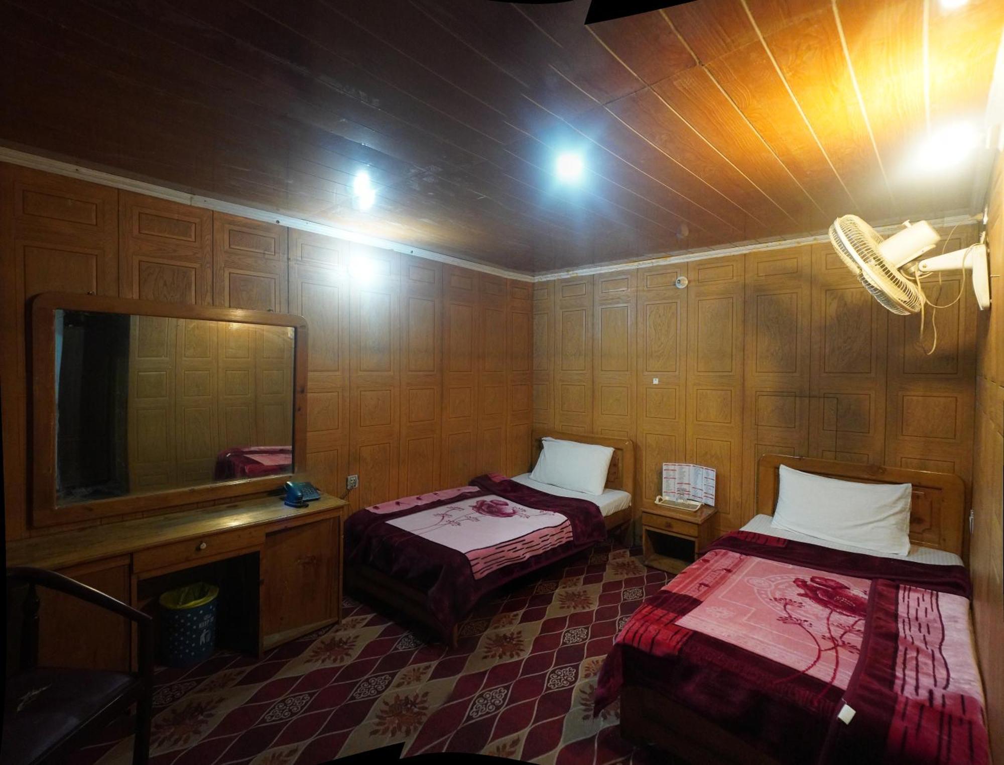Hotel Dewanekhas Скарду Экстерьер фото