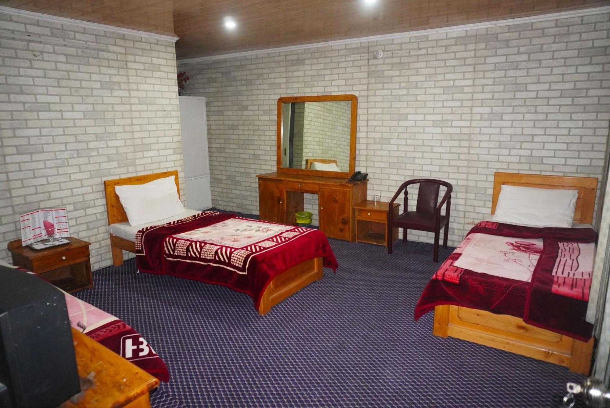 Hotel Dewanekhas Скарду Экстерьер фото