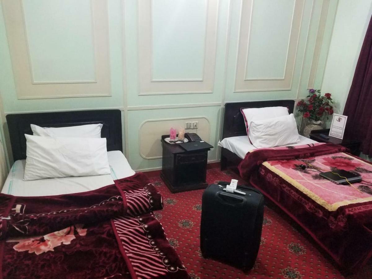 Hotel Dewanekhas Скарду Экстерьер фото