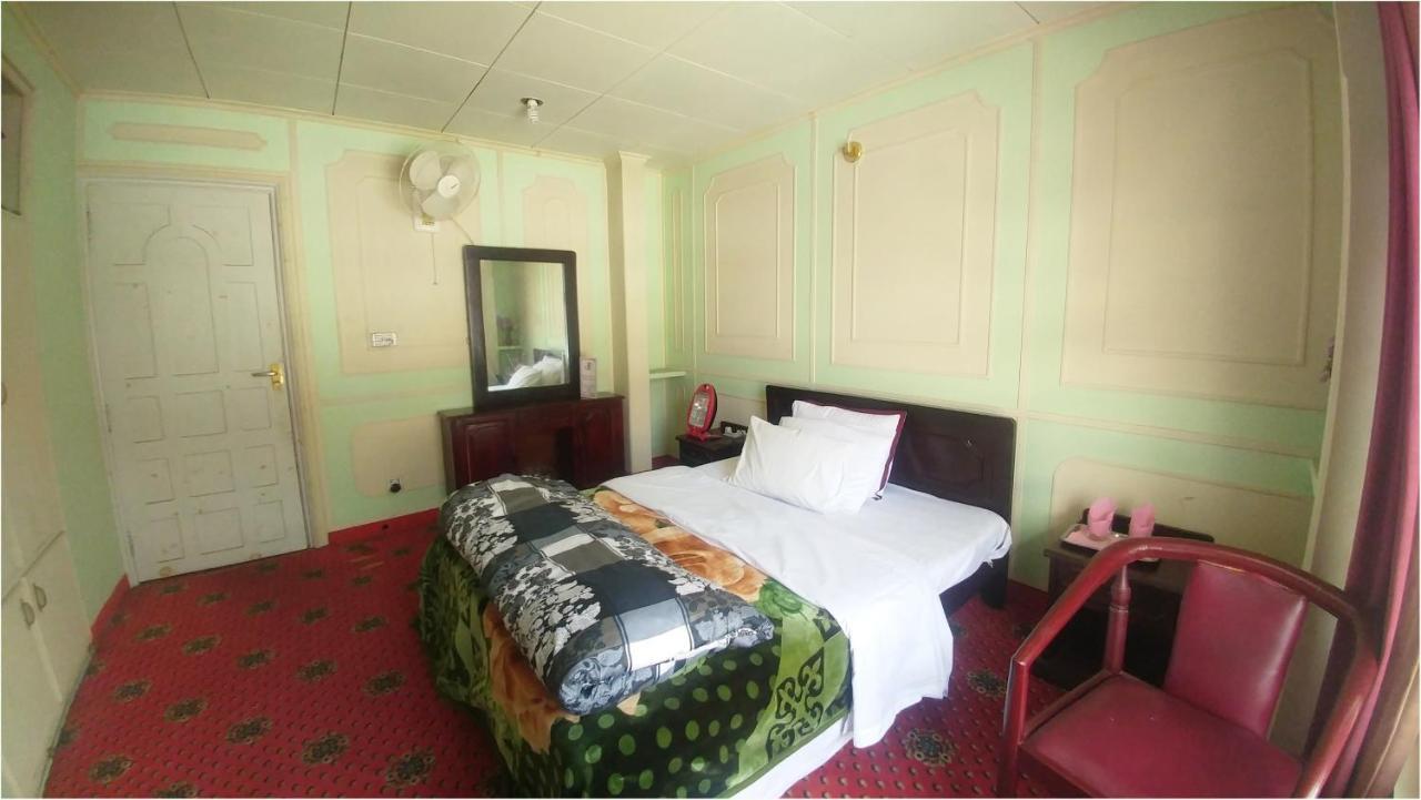 Hotel Dewanekhas Скарду Экстерьер фото